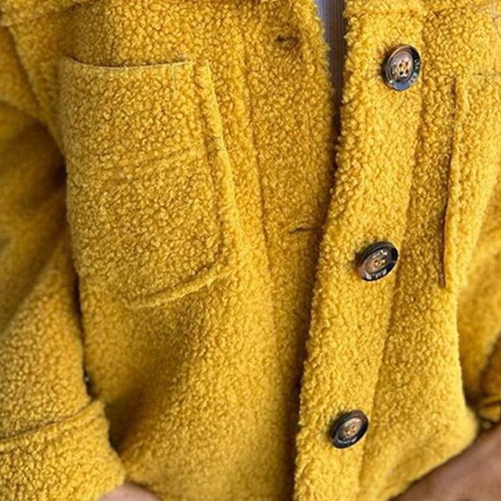 Lorena – Cozy Autumn Jacket